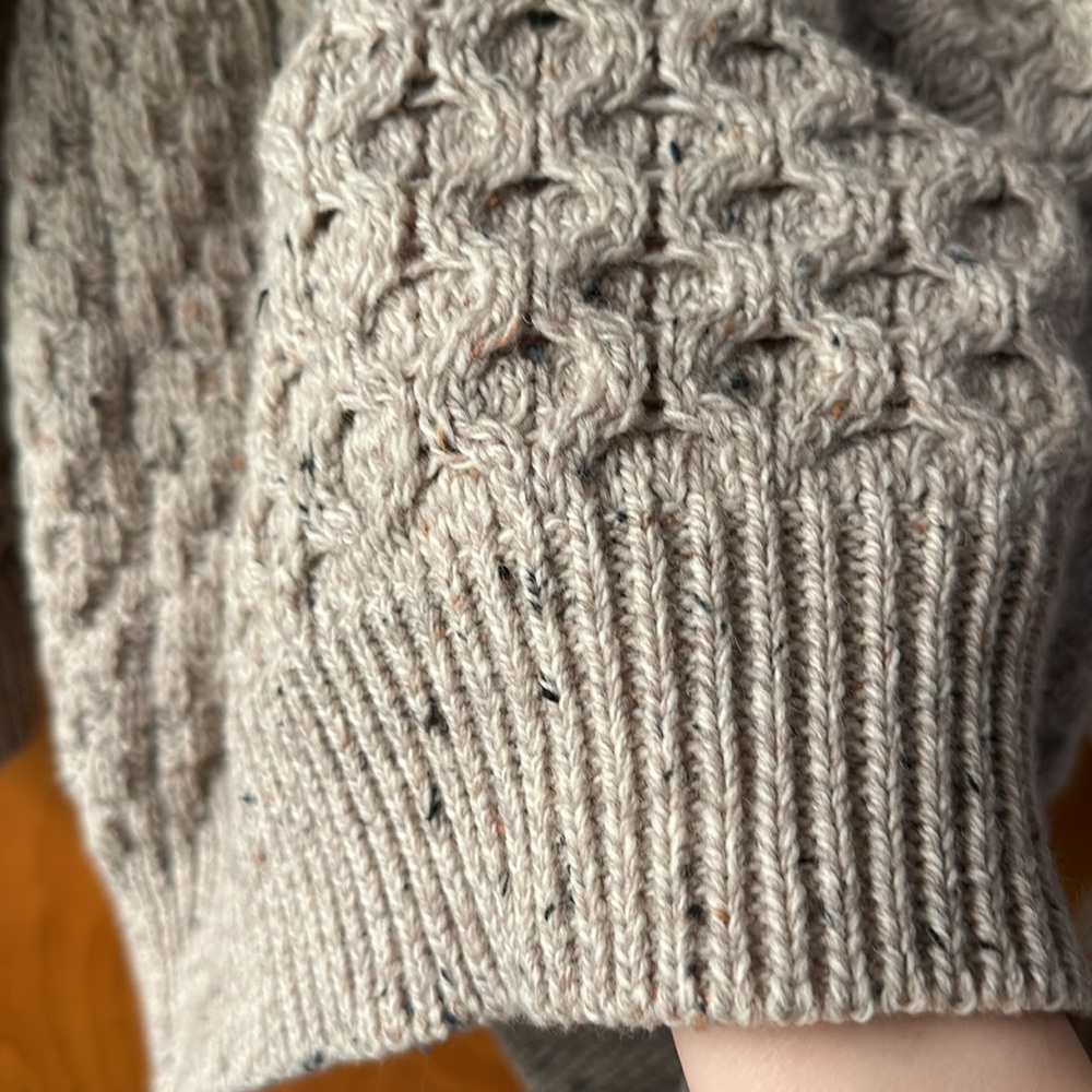 100% Virgin Wool Fisherman Sweater - Picture 5 of 9